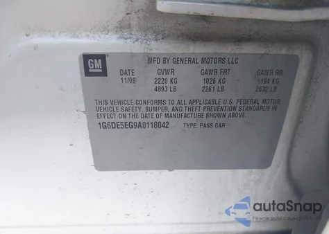 2010 Cadillac Cts Luxury Collection z USA, uszkodzony, nr VIN 1G6DE5EG9A0118042